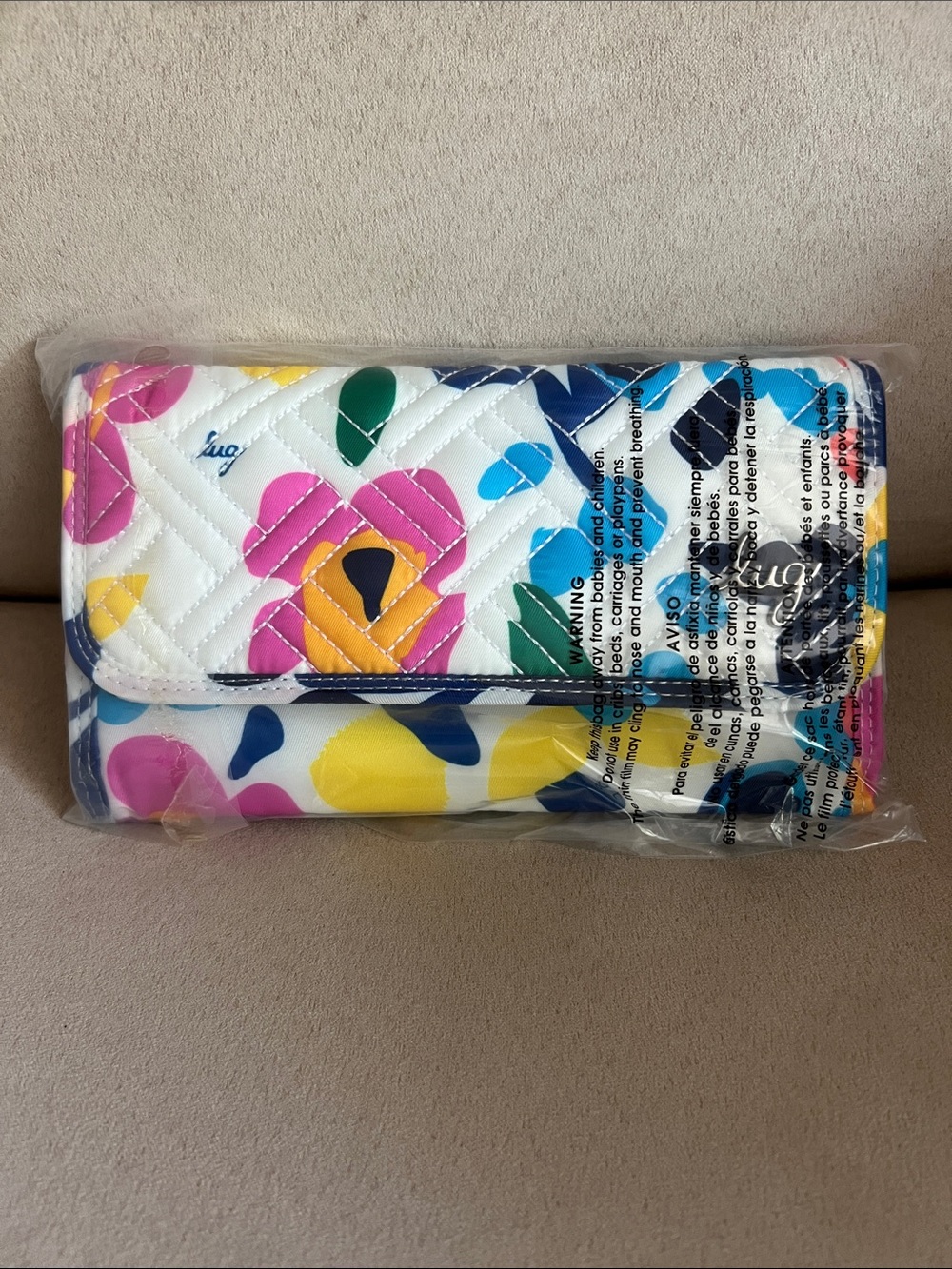 NWT Lug Stroll RFID Wristlet Wallet in Wildflower Brights 🩷💙💛🩵💚🧡❤️ - Picture 1 of 8